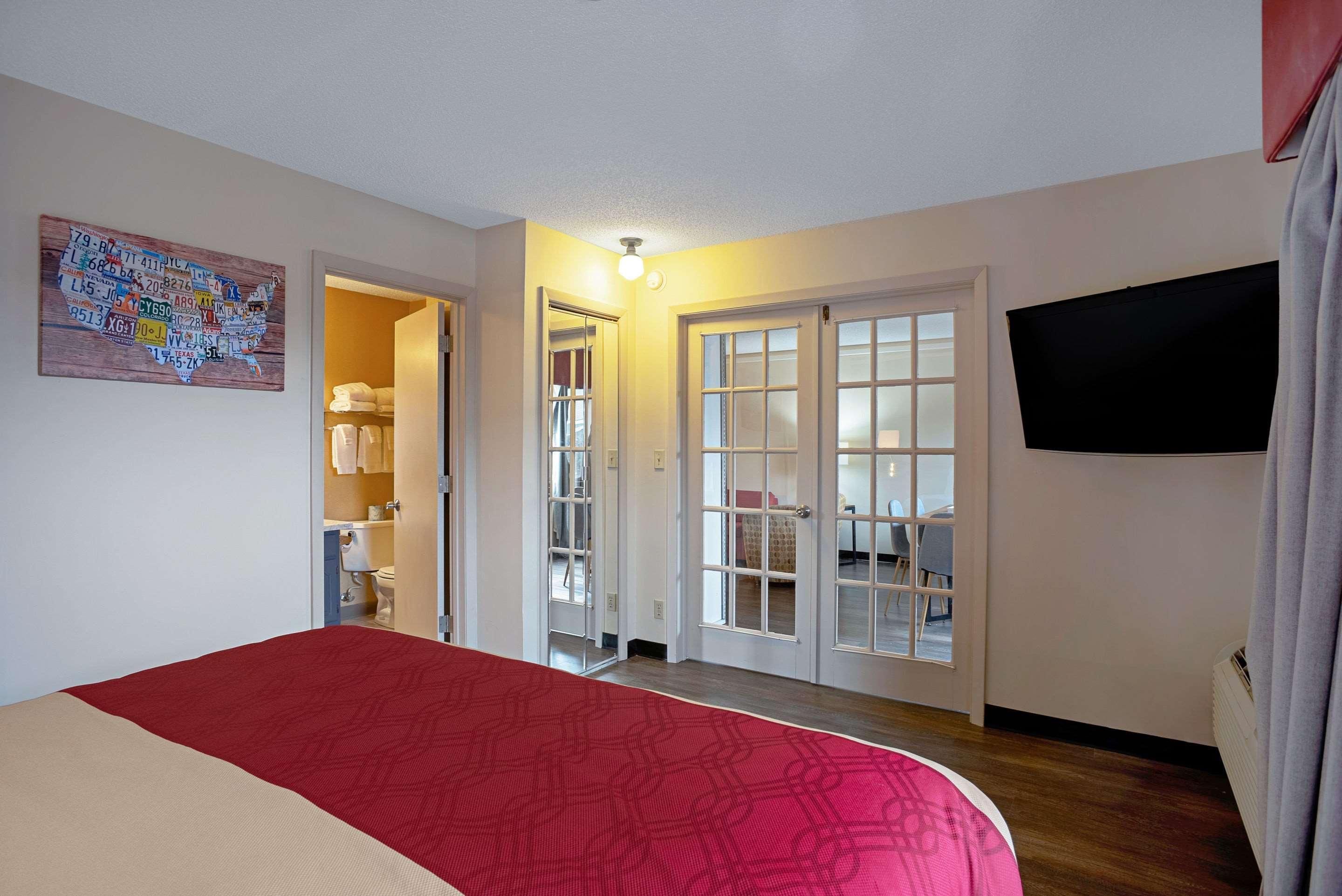 Quality Inn Frontier At Us Hwy 30 Clinton Exteriér fotografie