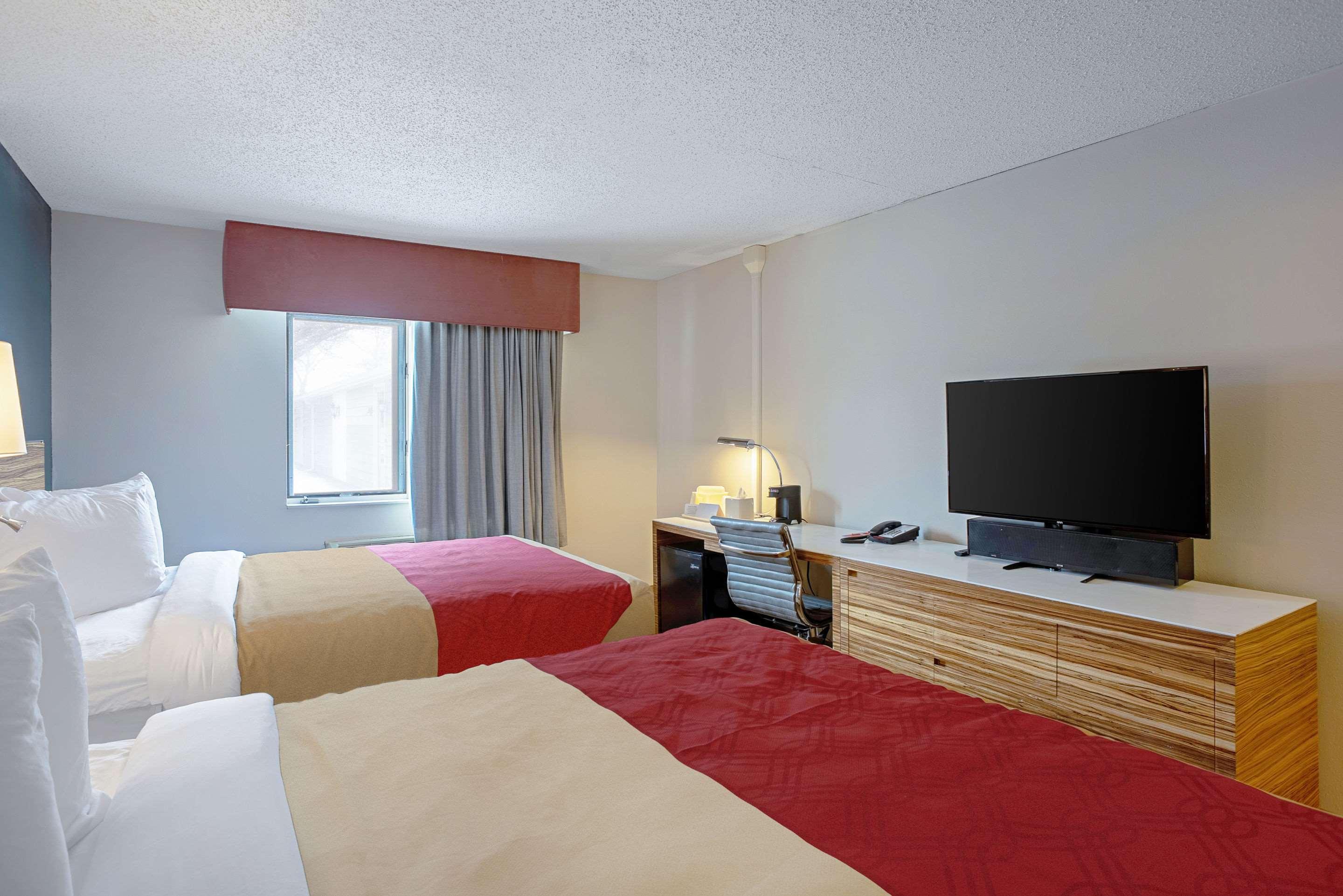 Quality Inn Frontier At Us Hwy 30 Clinton Exteriér fotografie
