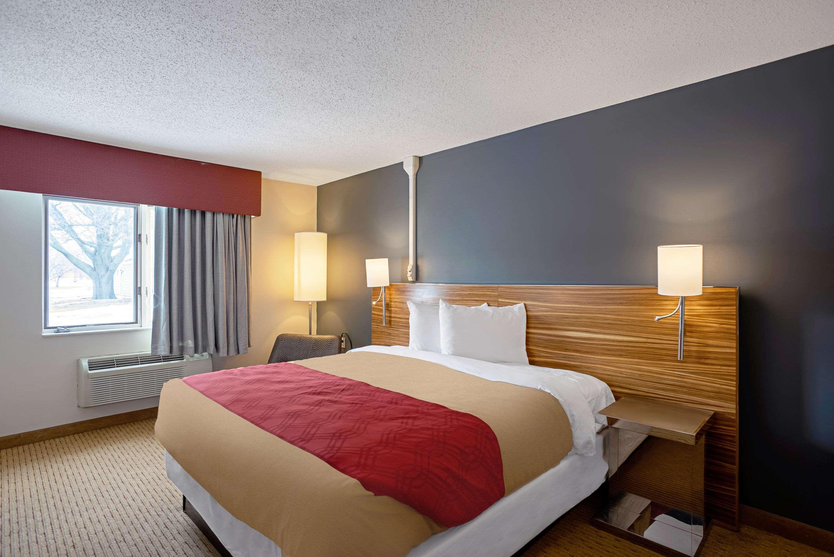 Quality Inn Frontier At Us Hwy 30 Clinton Exteriér fotografie